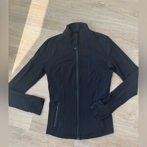 Women’s Size 6 Lululemon Define Jacket Nulu